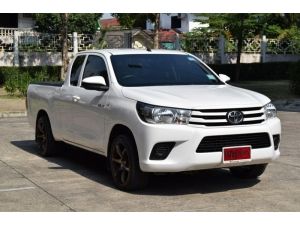 TOYOTA REVO 2.4 เปิดแค๊บได้ เครื่อง 2400 ดีเซล รุ่นใหม่ เกียร์ธรรมดาขับง่าย ทนทาน ไม่จุกจิก แรงประหยัดมากๆ แต่งนิดหน่อย ไม่โทรม ไม่เคยแต่งเครื่อง รถบ้านแท้ๆ มือเดียว